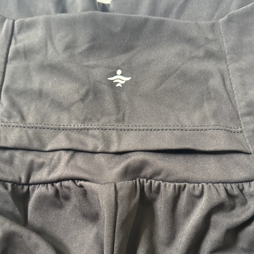 Halara SoftlyZero™ Airy Super High Waisted 2-in-1 Cool Touch Yoga Shorts - Picture 3 of 3